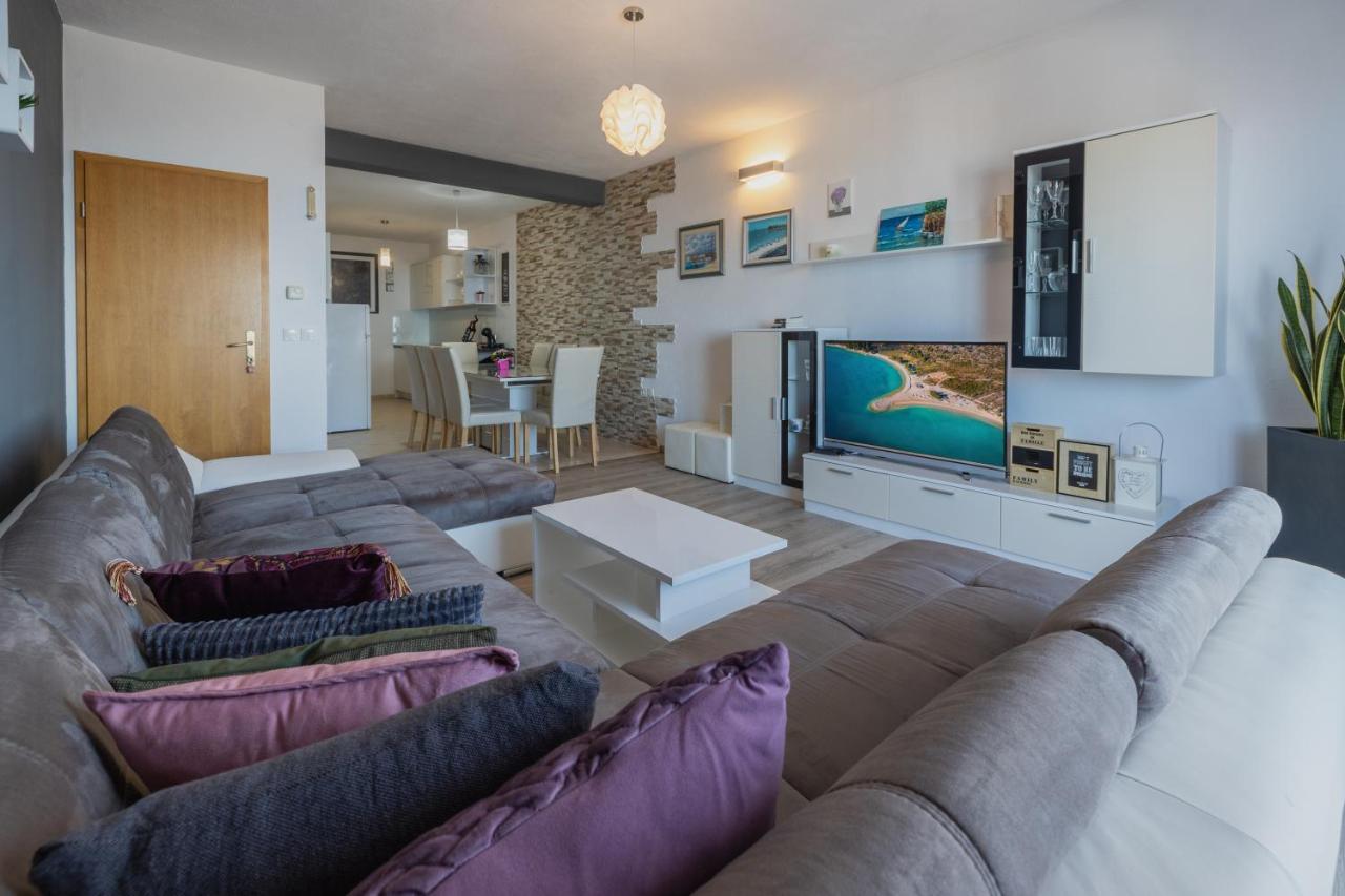 Apartment Dany - Free Beach Parking Makarska Exterior photo